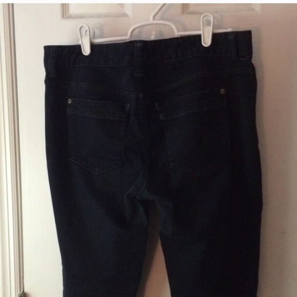 Skinny Jeans - Picture 2 of 3